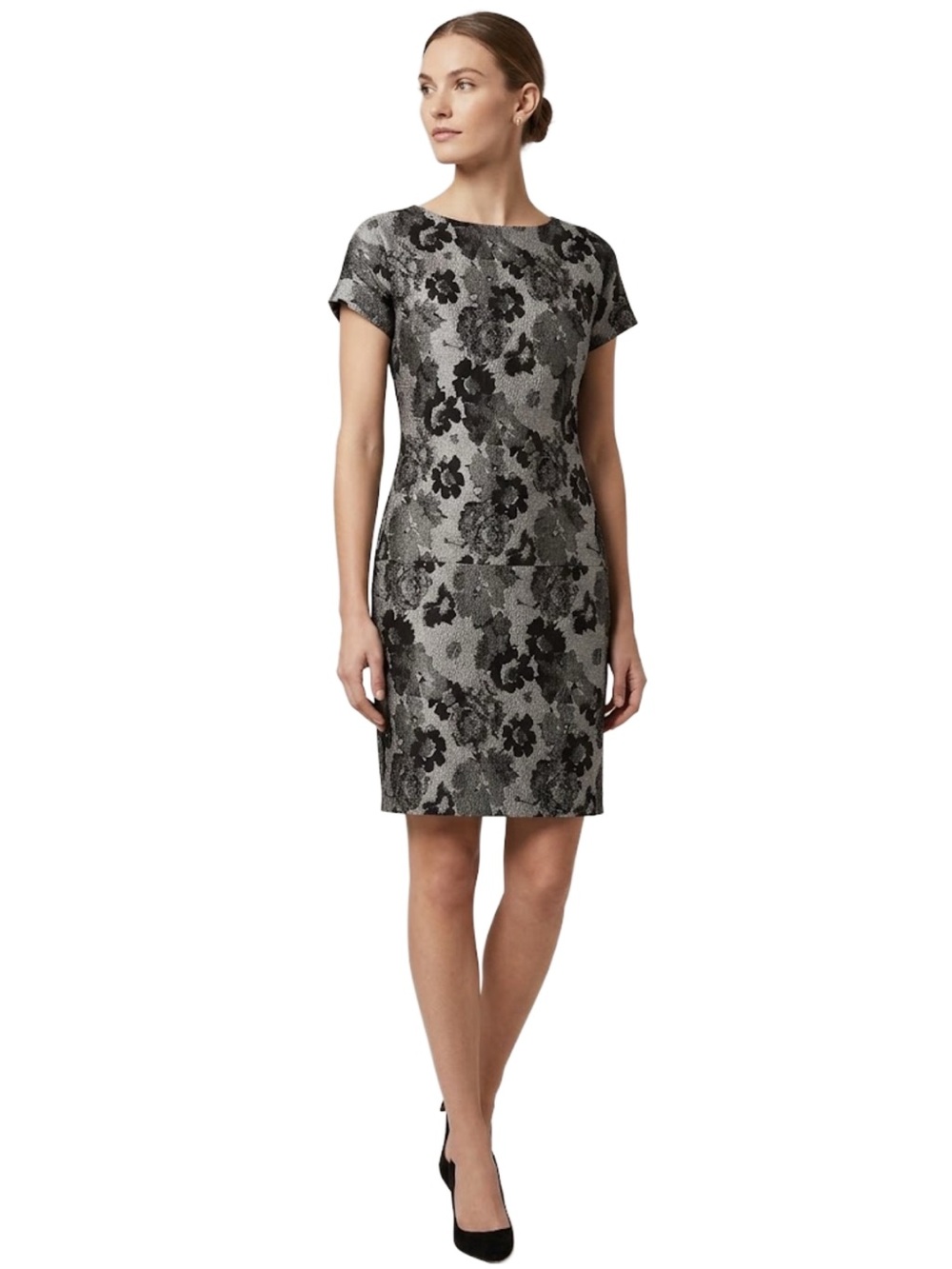 Banana Republic Grayish Silver & Black Short Sleeved Dress